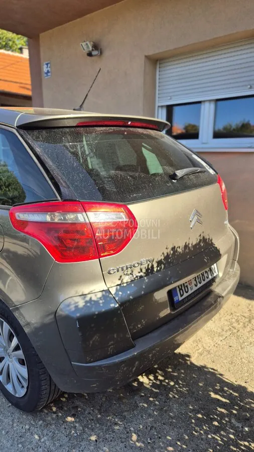 Citroen C4 Picasso 2008 photo 5