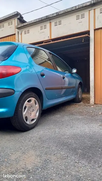Peugeot 206 2001 photo 3
