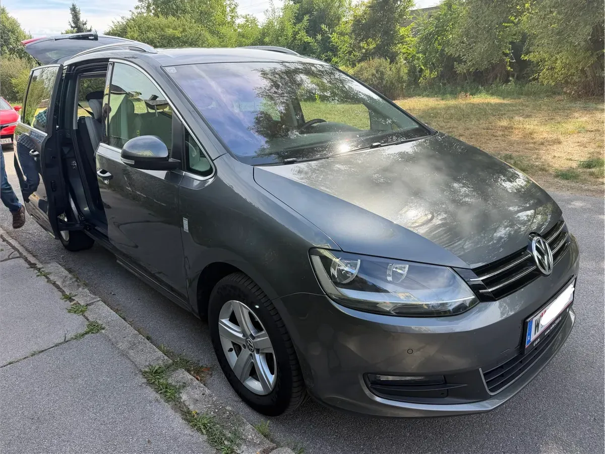 Volkswagen Sharan 2012 photo 3