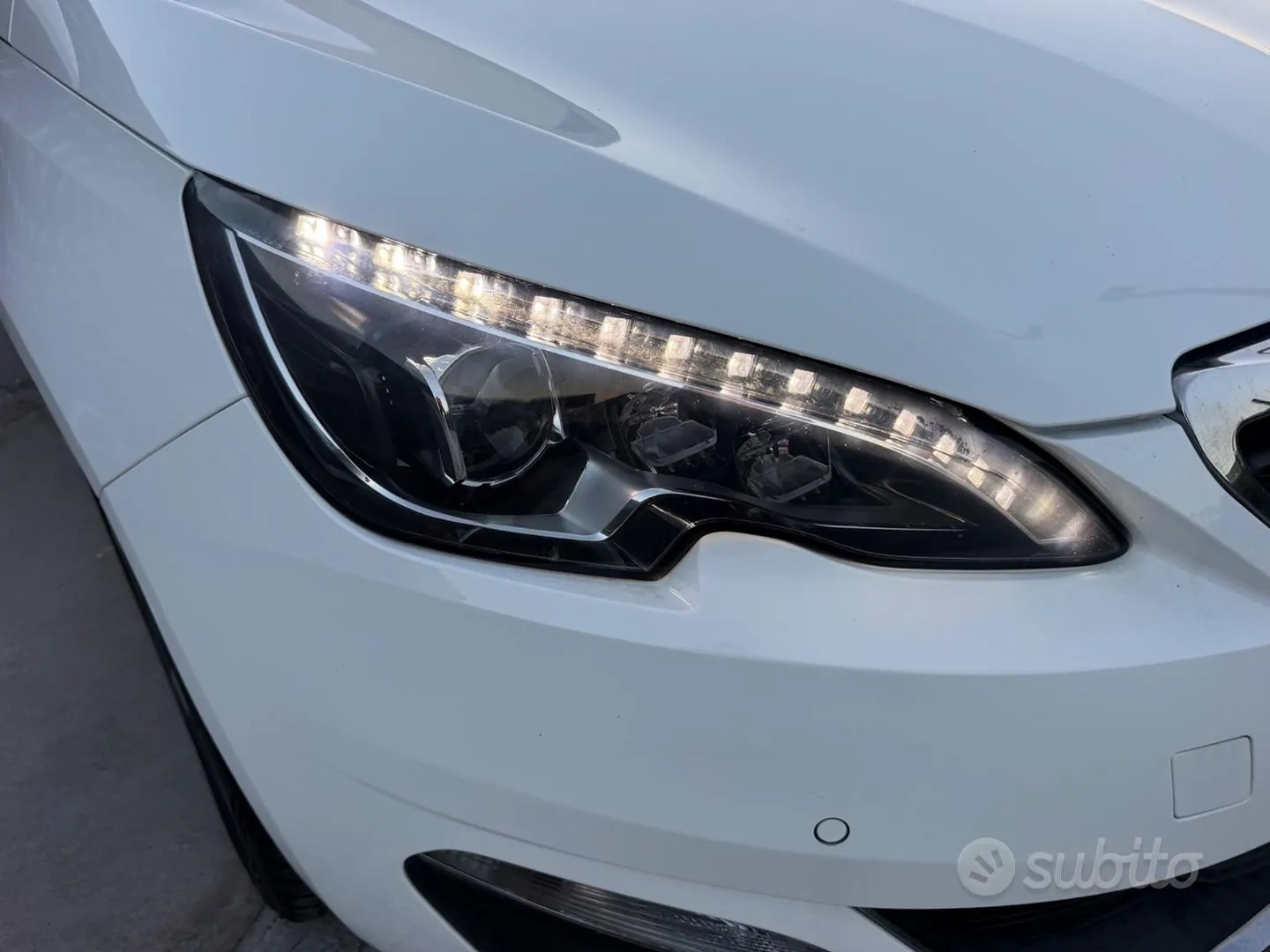Peugeot 308 2015 photo 4