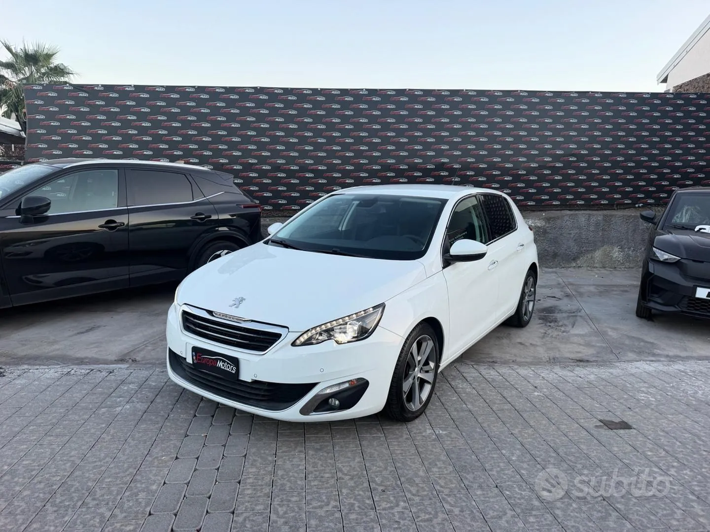 Peugeot 308 2015 photo 2
