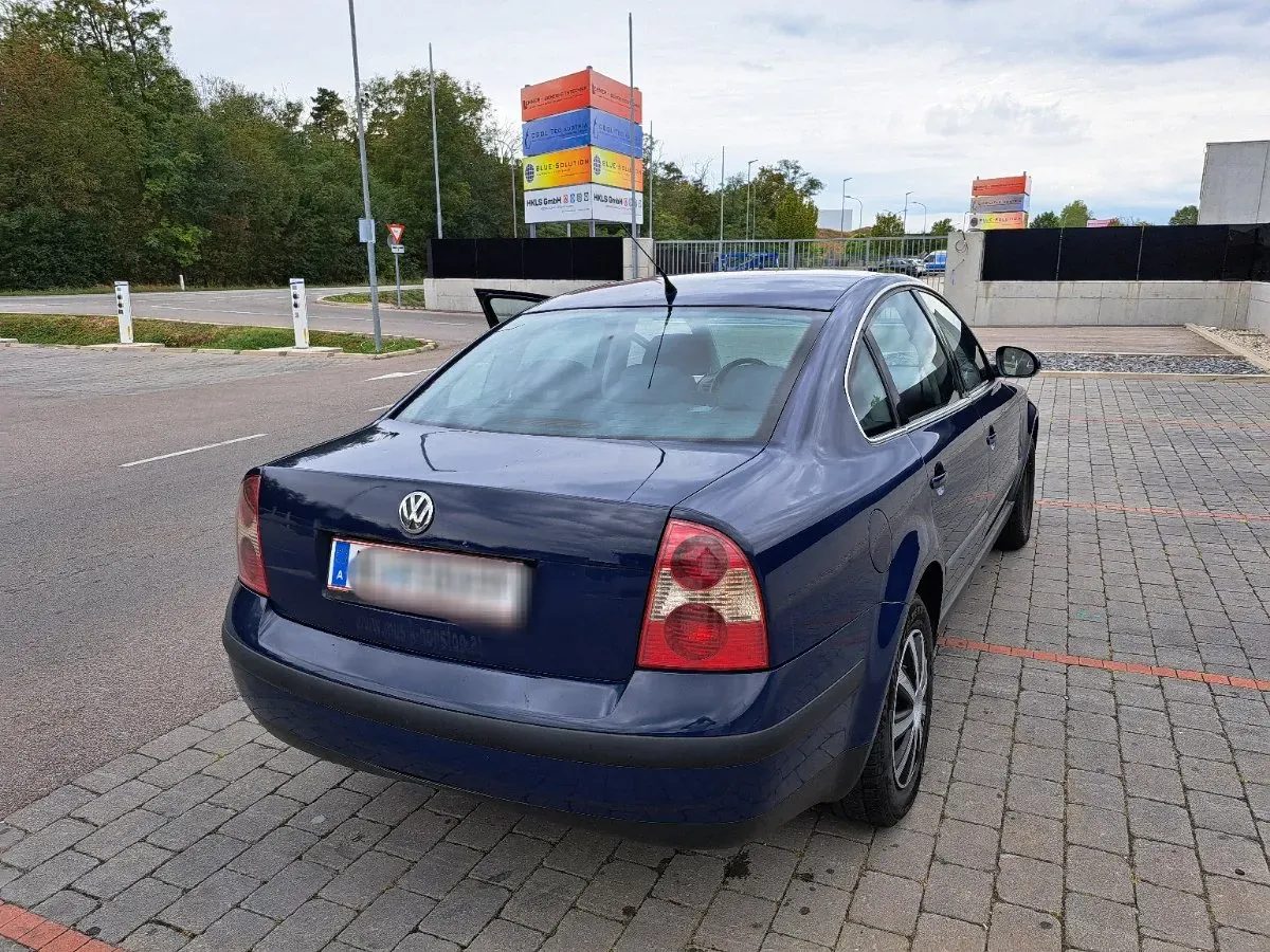 Volkswagen Passat 2004 photo 3