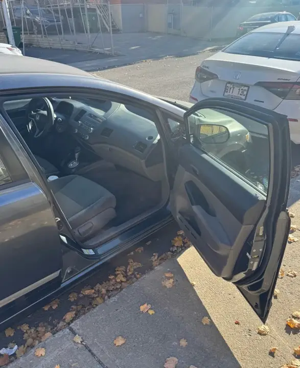 Honda Civic 2011 photo 4