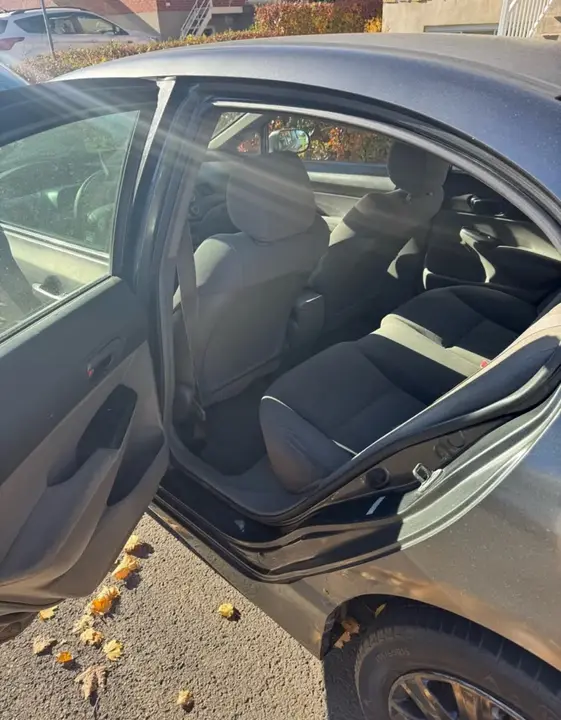Honda Civic 2011 photo 5