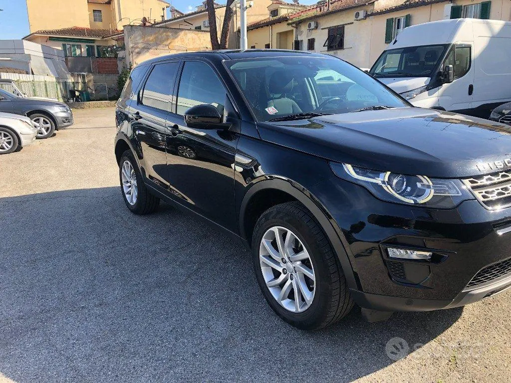 Land Rover Discovery Sport 2019 photo 2