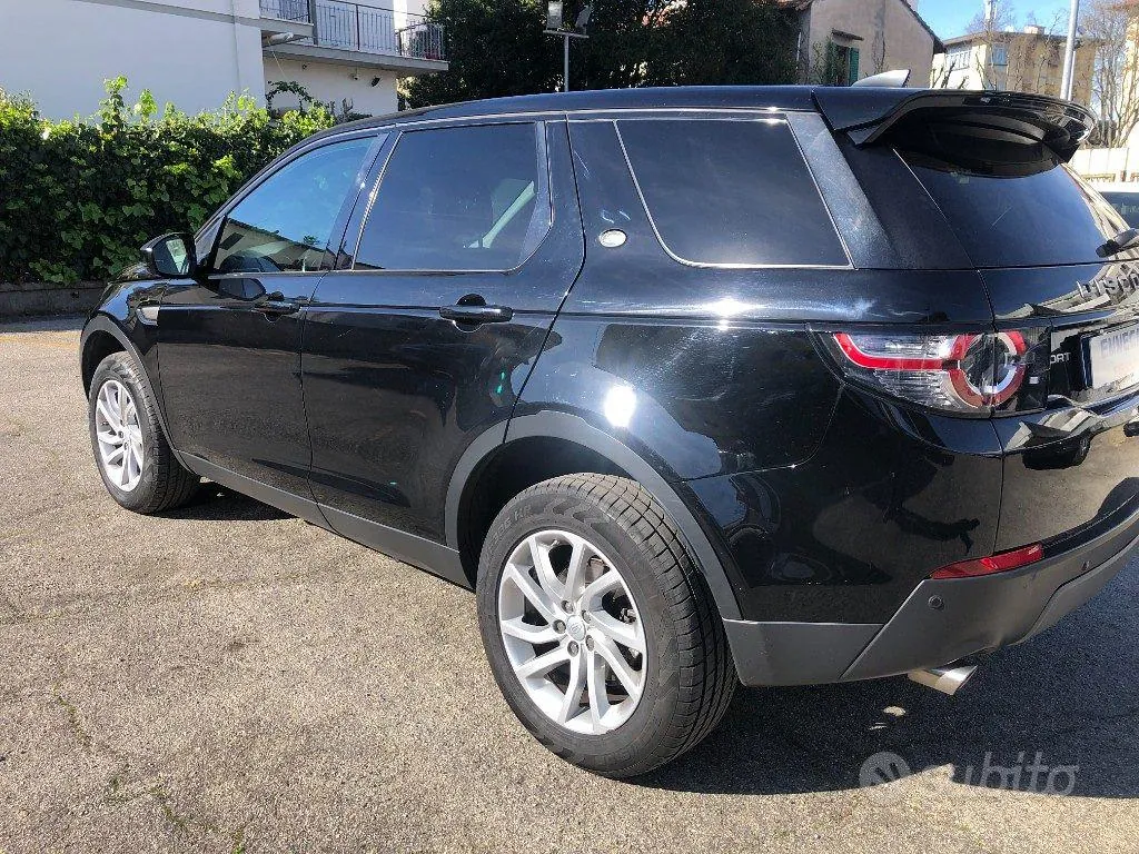 Land Rover Discovery Sport 2019 photo 4