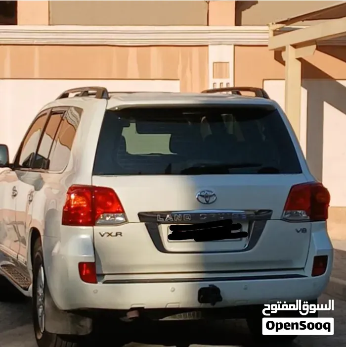 Toyota Land Cruiser 2010 photo 4