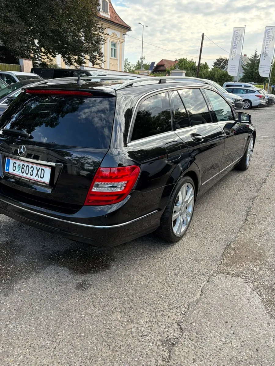 Mercedes-Benz C-Class 2013 photo 3