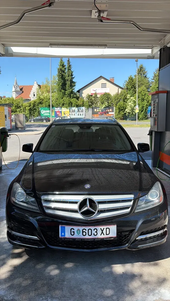 Mercedes-Benz C-Class 2013 photo 2