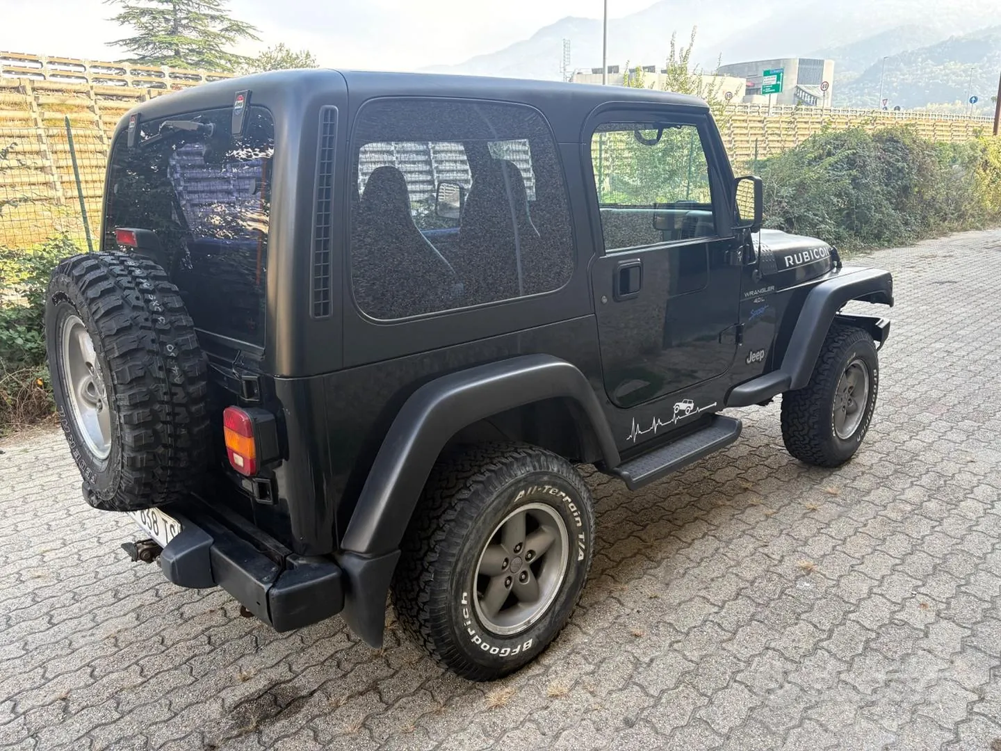 Jeep Wrangler 1998 photo 4