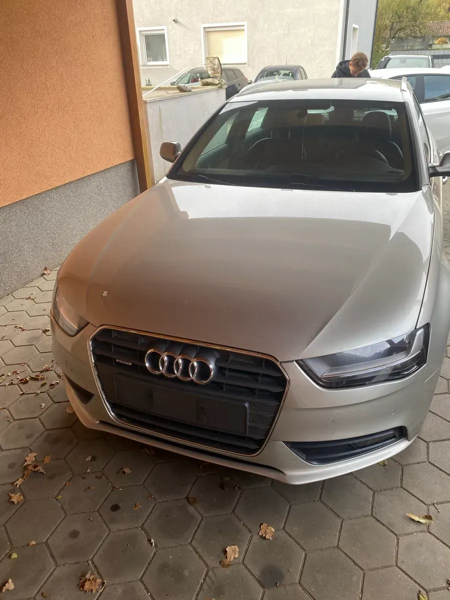 Audi A4 2013 photo 3