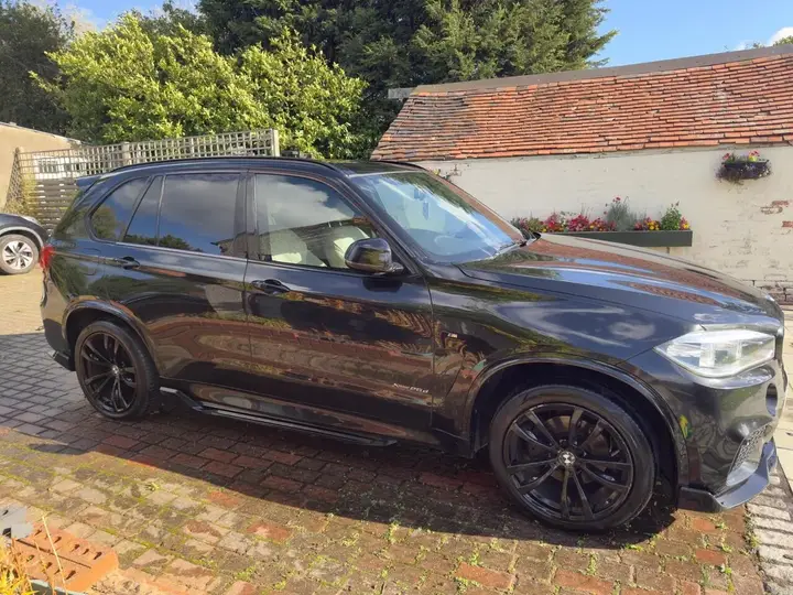 BMW X5 2014 photo 2