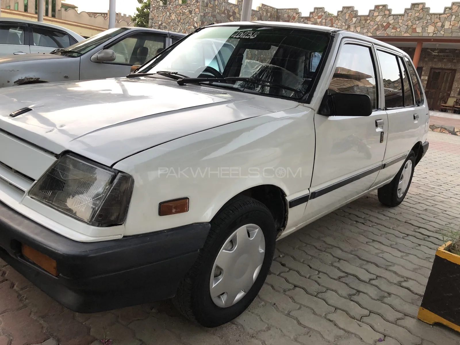 Suzuki Khyber
