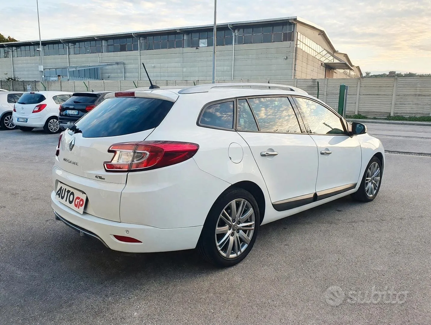 Renault Megane 2011 photo 5