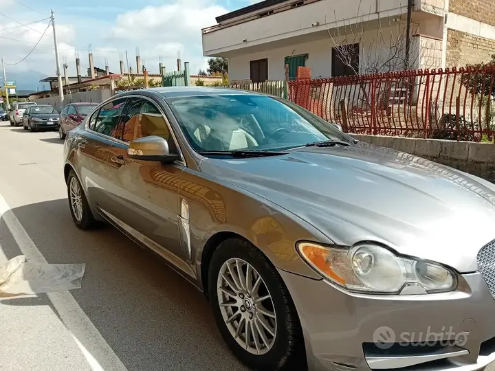 Jaguar Xf 2009 photo 5
