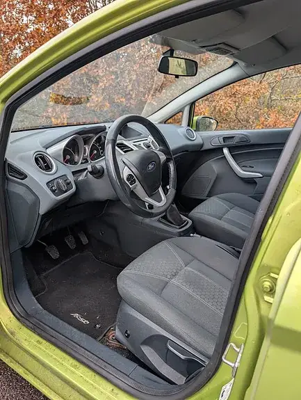 Ford Fiesta 2011 photo 5