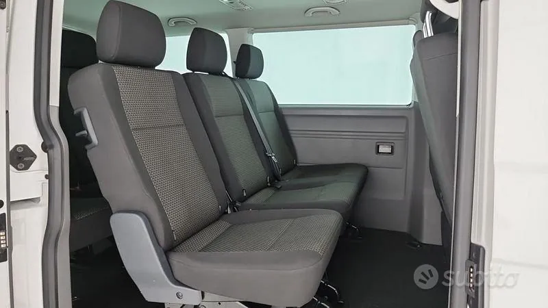 Volkswagen Caravelle 2023 photo 3