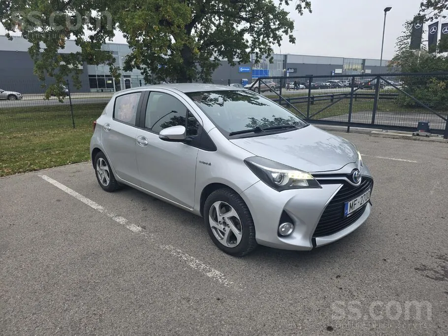 Toyota Yaris 2015 photo 4