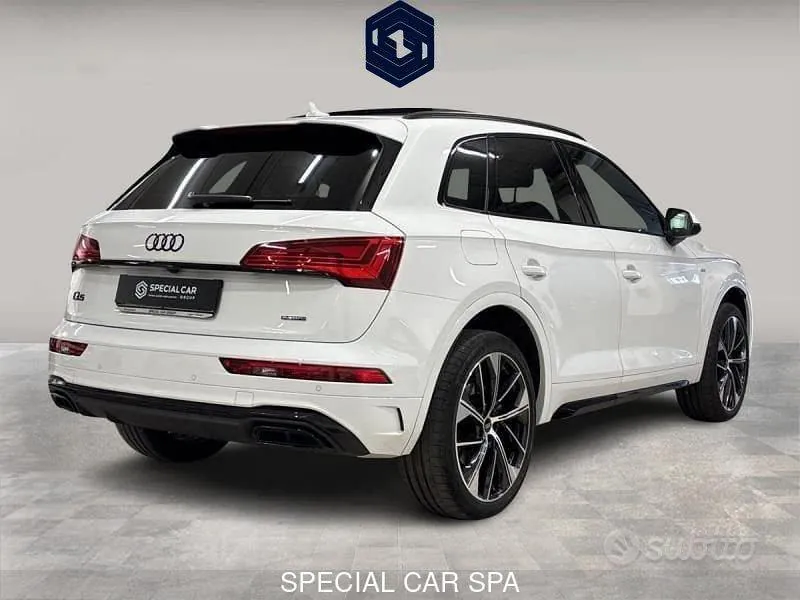 Audi Q5 2023 photo 2