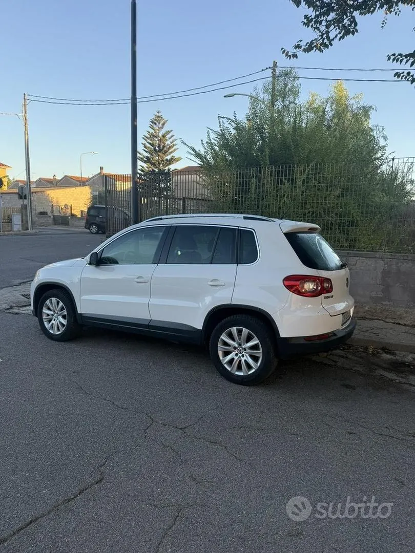 Volkswagen Tiguan 2009 photo 3