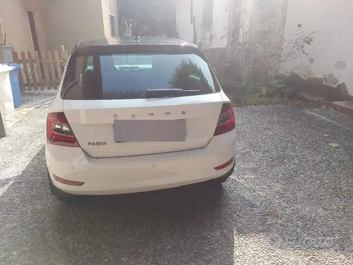 Skoda Fabia 2019 photo 4
