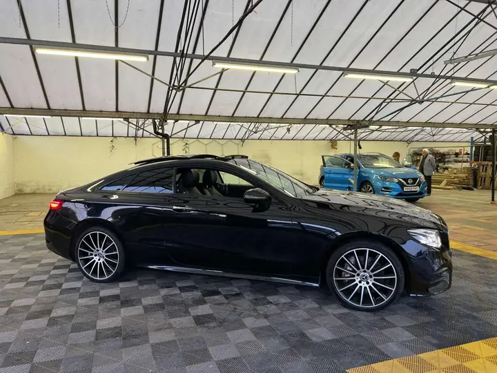 Mercedes-Benz E-Class 2020 photo 3