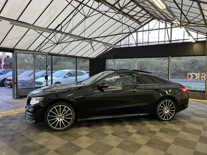 Mercedes-Benz E-Class 2020 photo 5