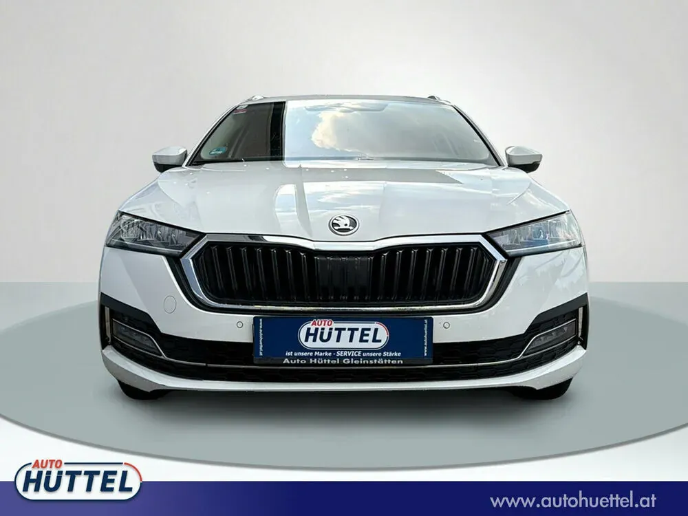 Skoda Octavia 2023 photo 2