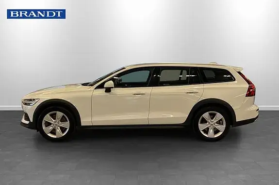 Volvo V60 Cross Country 2020 photo 3