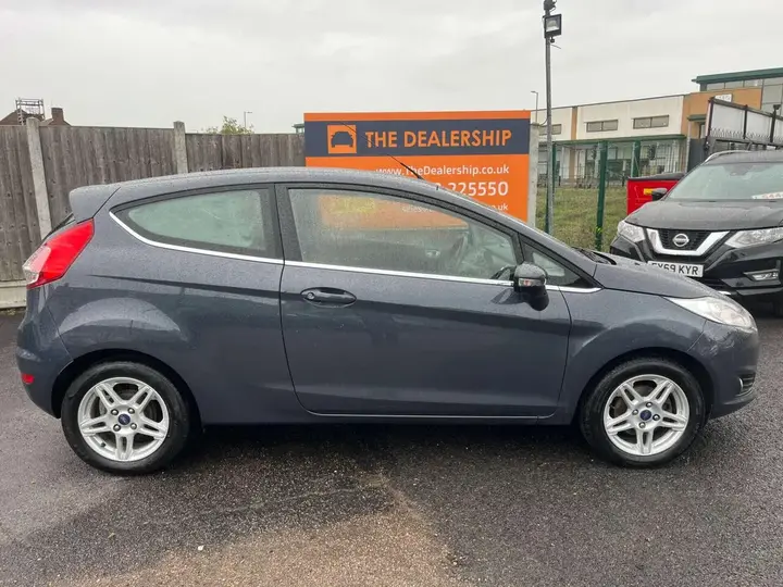 Ford Fiesta 2013 photo 4