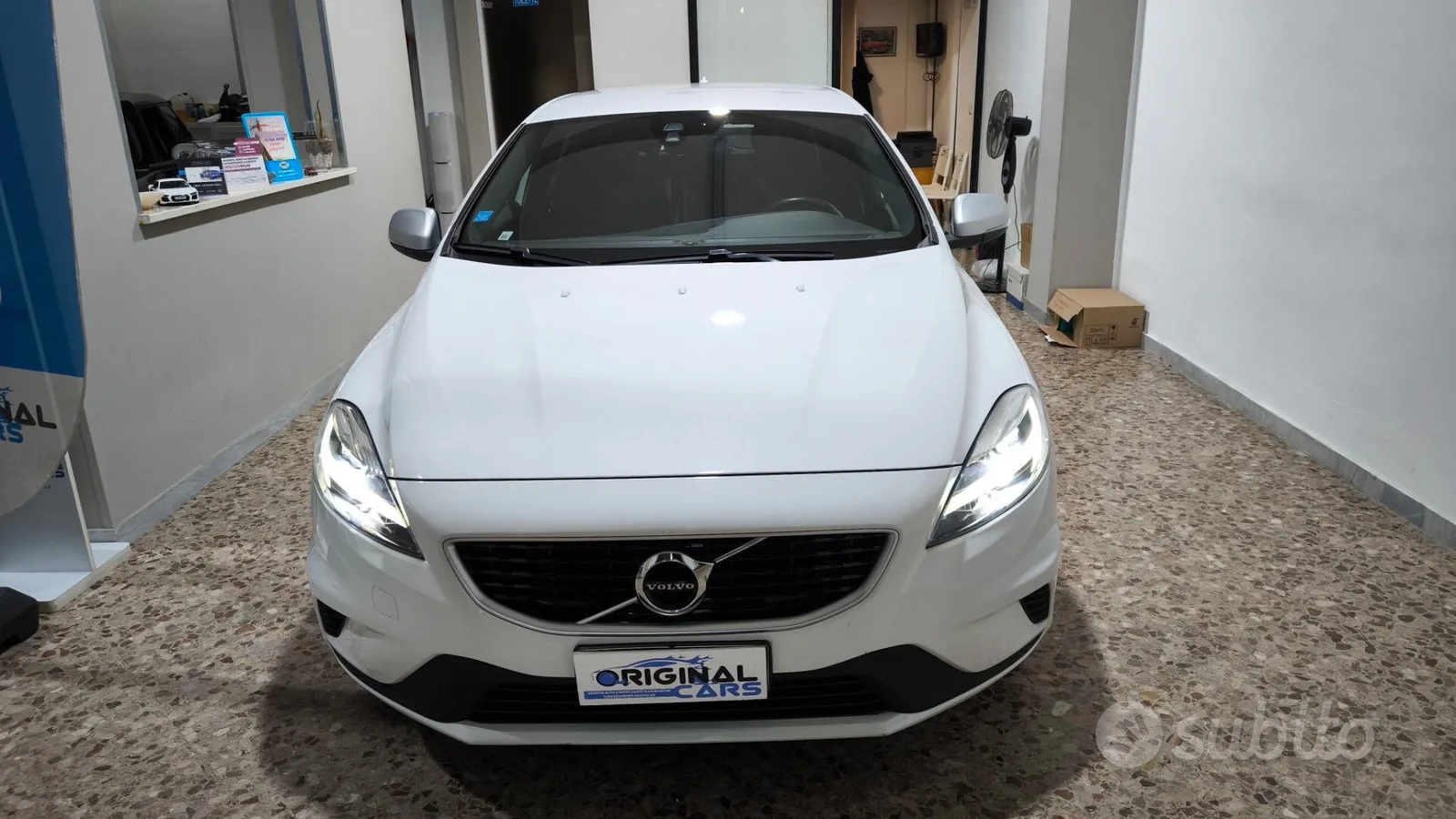 Volvo V40 2018 photo 2