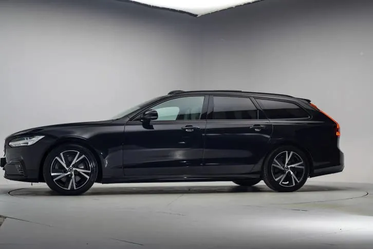 Volvo V90 2021 photo 2