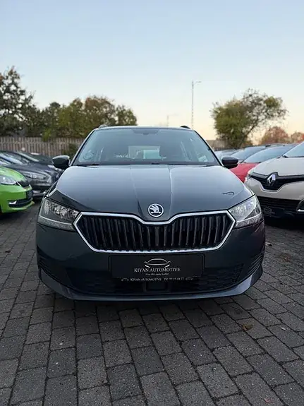 Skoda Fabia 2020 photo 2