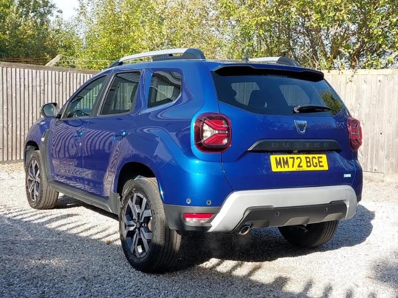 Dacia Duster 2023 photo 2