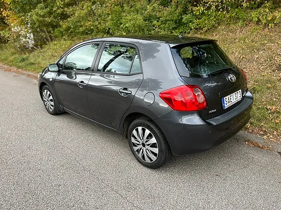 Toyota Auris 2008 photo 3