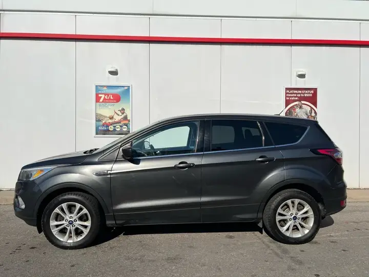 Ford Escape 2017 photo 3
