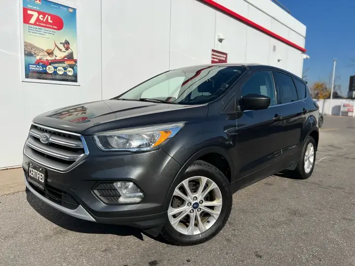 Ford Escape 2017 photo 2