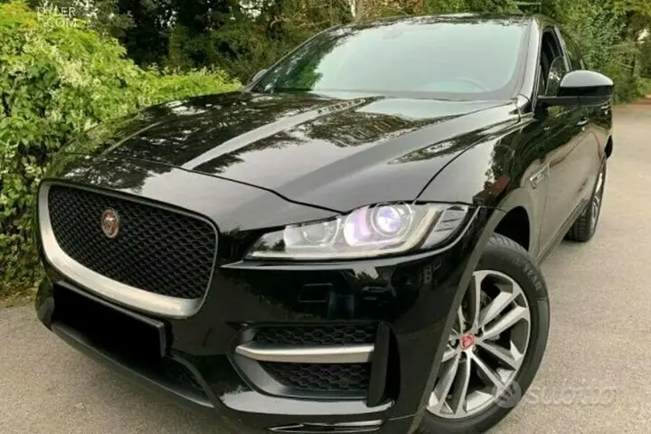 Jaguar F-Pace