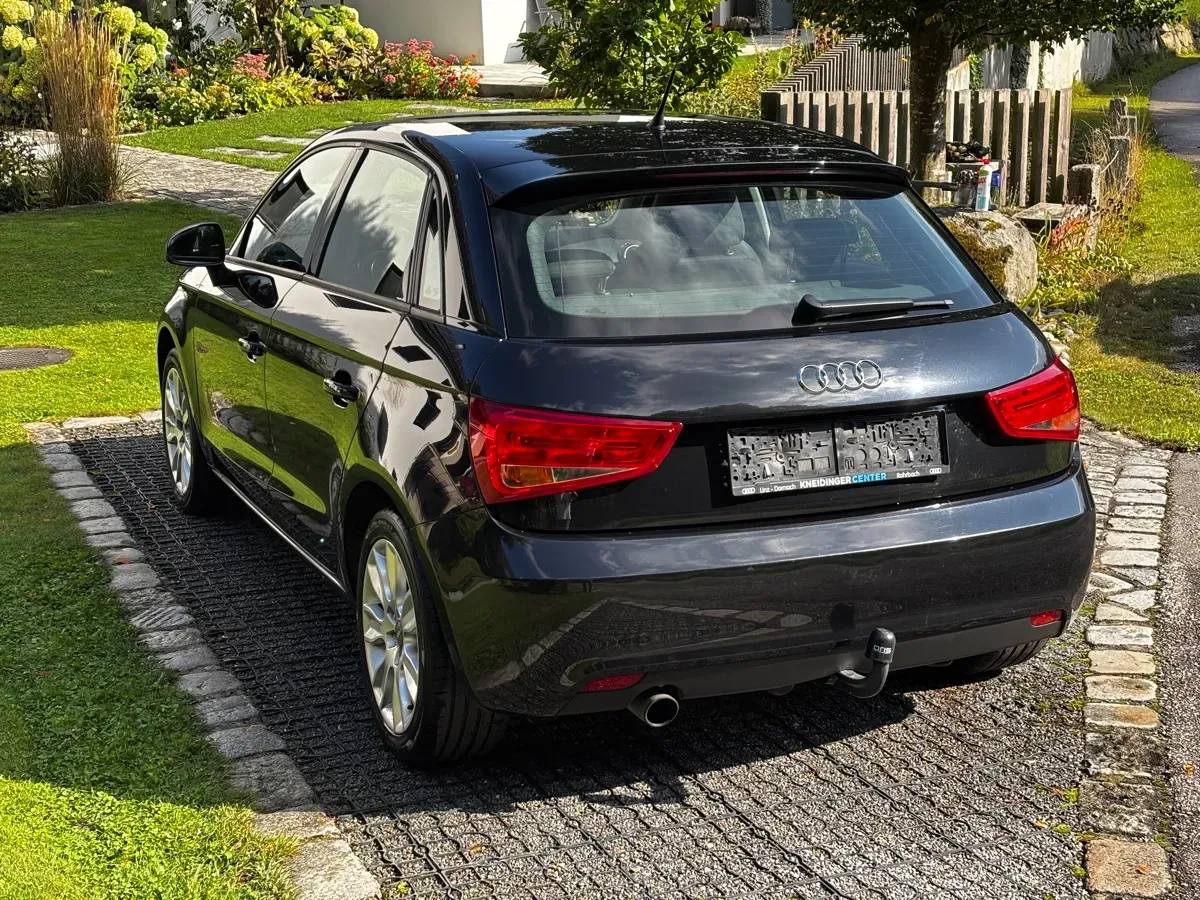 Audi A1 2012 photo 3