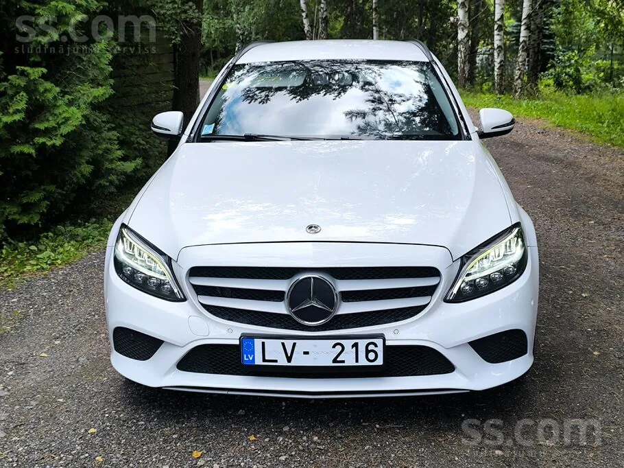 Mercedes-Benz C220D