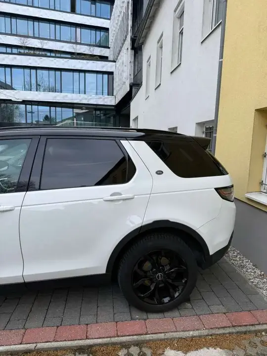 Land Rover Discovery Sport 2015 photo 3
