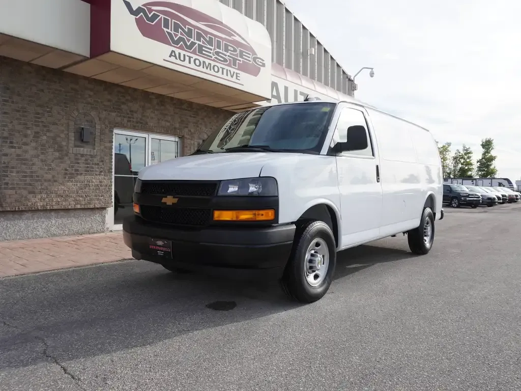 Chevrolet Express 2500 2025 photo 4