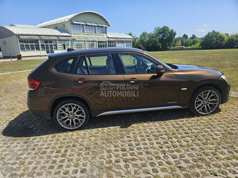 BMW X1 2012 photo 2