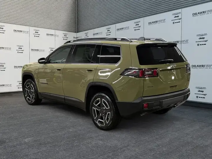 Jeep Cherokee 2026 photo 3