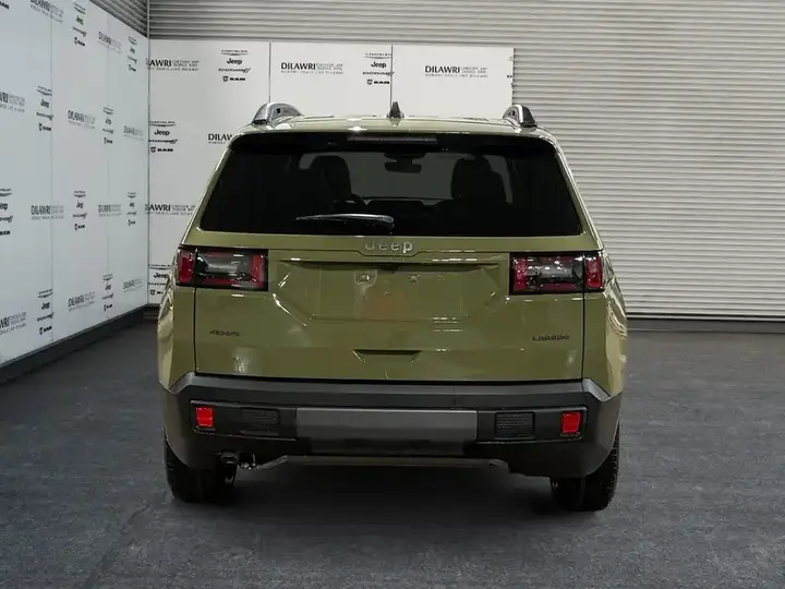 Jeep Cherokee 2026 photo 4