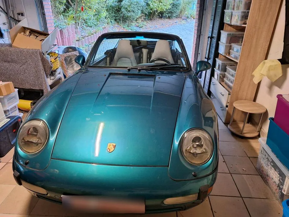 Porsche 911 Carrera