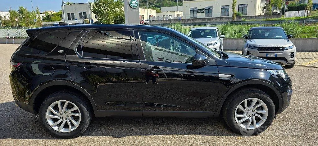 Land Rover Discovery Sport 2019 photo 3