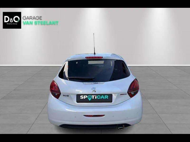 Peugeot 208 2017 photo 5