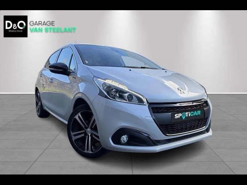 Peugeot 208 2017 photo 3