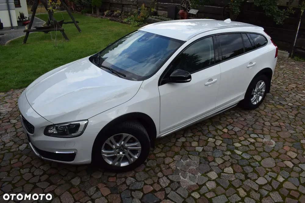 Volvo V60 2017 photo 3